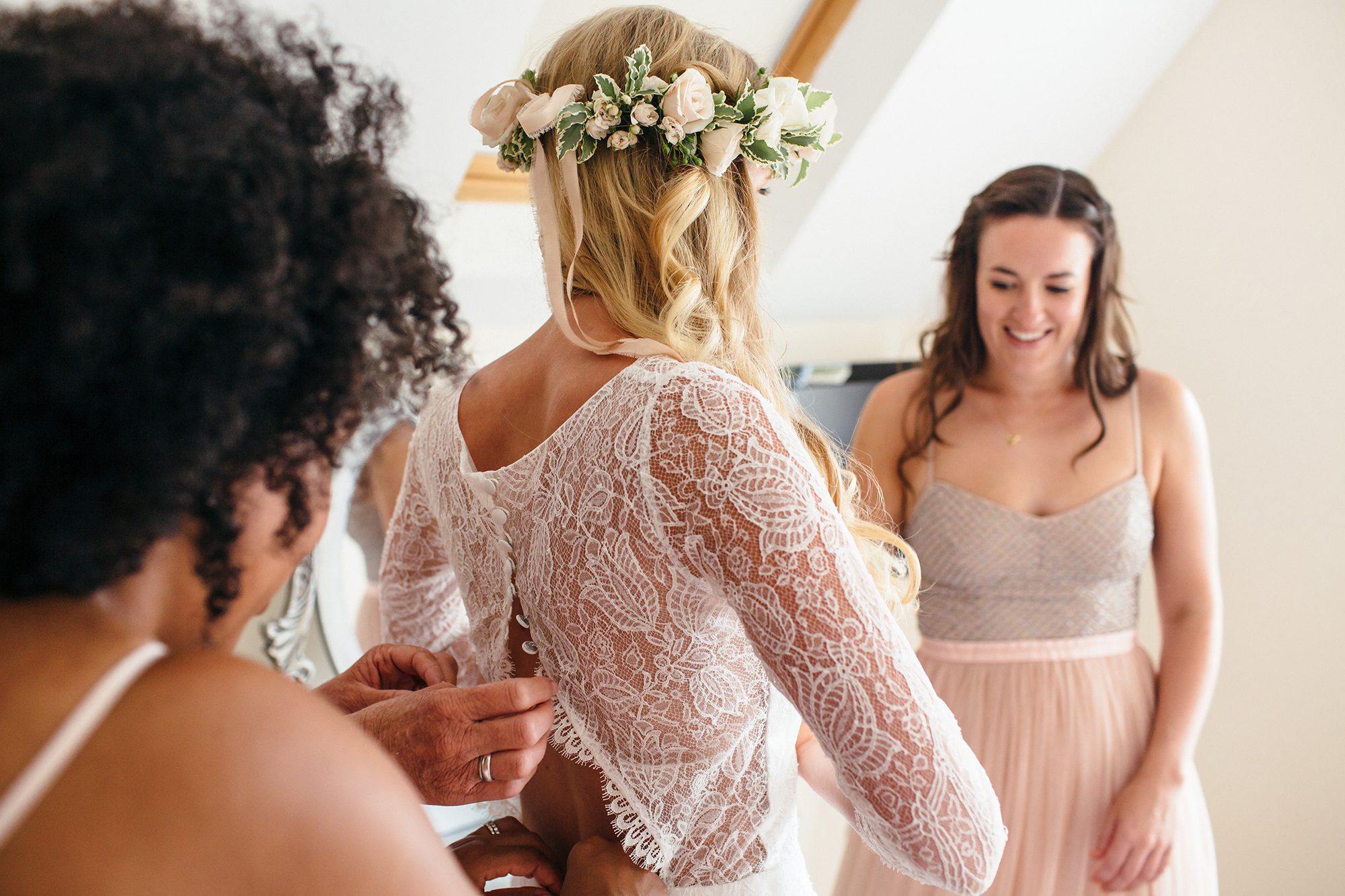 Wedding Photographer Devon_Boho Beach wedding in Croyde_Freckle Photography-016