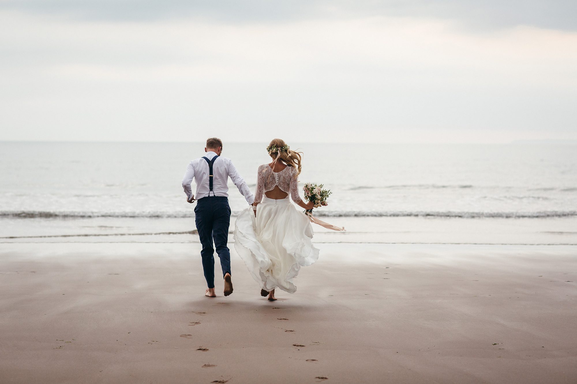 Wedding Photographer Devon_Boho Beach wedding in Croyde_by Freckle Photography